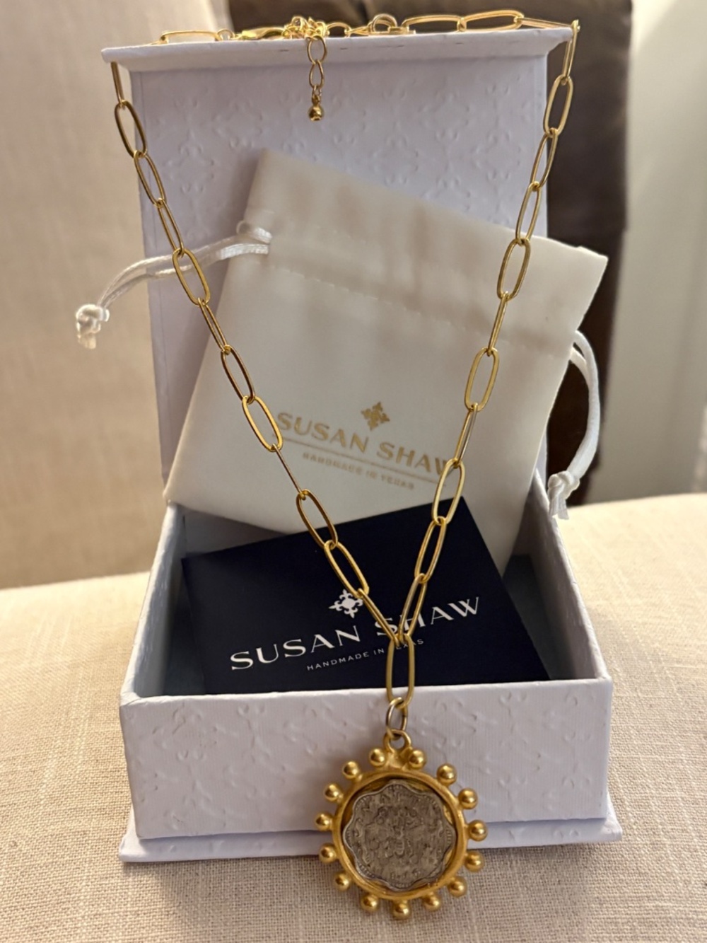 Susan Shaw Malta 1976 Mixed Metal Paperclip Necklace Like New in Box - Picture 2 of 7